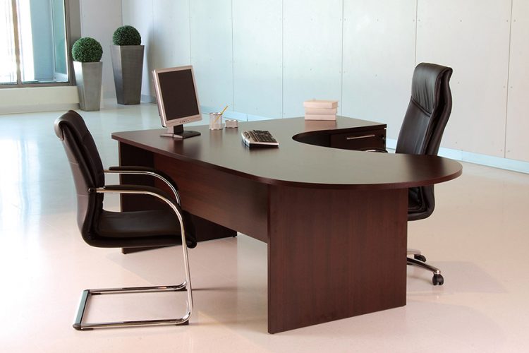 Mesa de despacho color madera